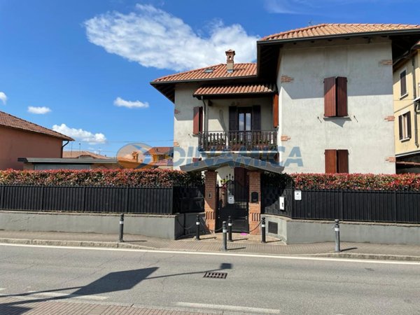 casa indipendente in vendita a Presezzo