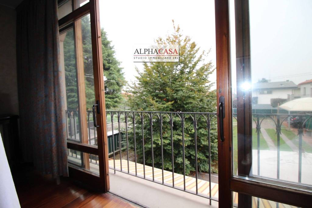 casa indipendente in vendita a Presezzo