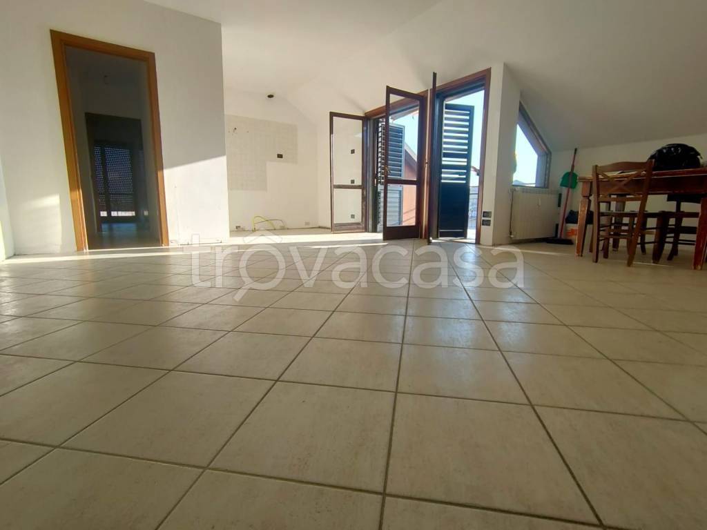 appartamento in vendita a Presezzo