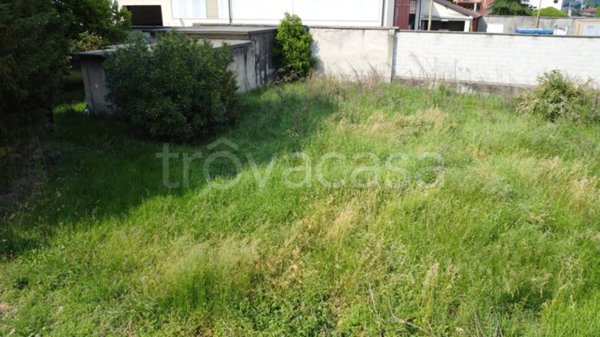 casa indipendente in vendita a Presezzo