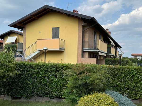 appartamento in vendita a Presezzo