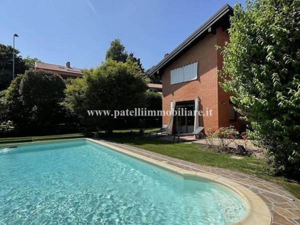 casa indipendente in vendita a Presezzo