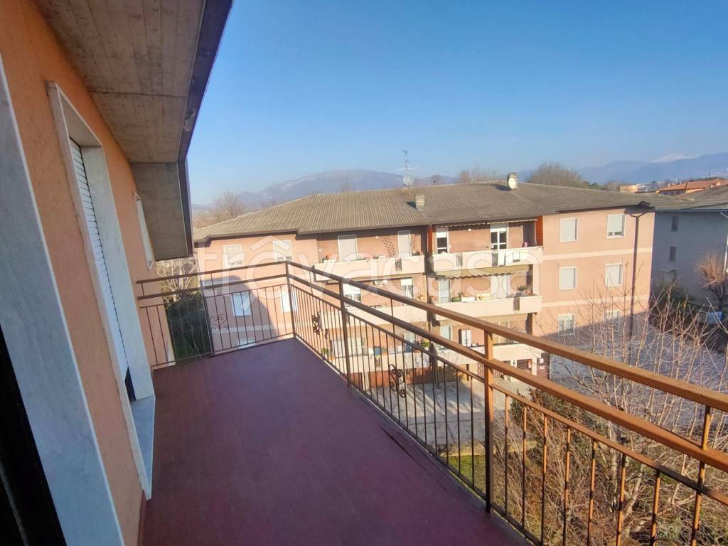appartamento in vendita a Presezzo