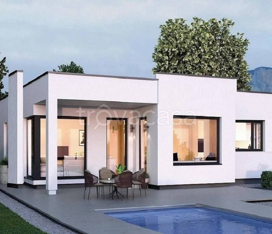casa indipendente in vendita a Presezzo
