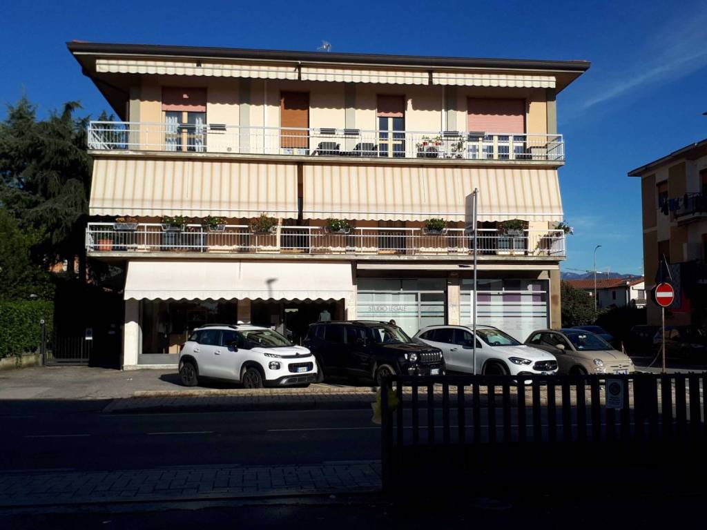 casa indipendente in vendita a Presezzo