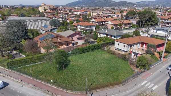 bifamiliare in vendita a Presezzo