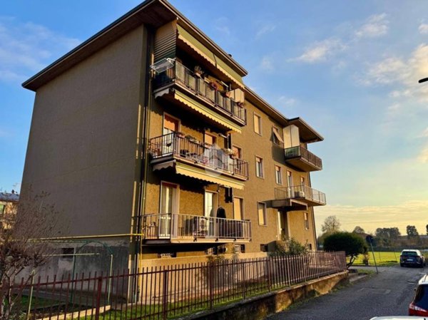 appartamento in vendita a Presezzo