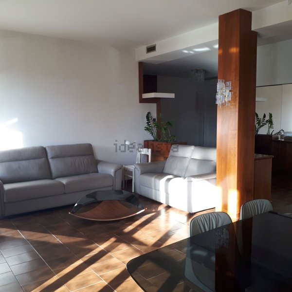 casa indipendente in vendita a Presezzo