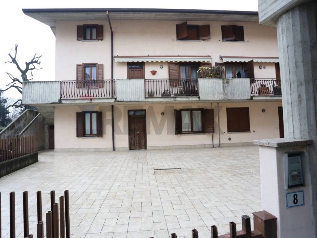 appartamento in vendita a Presezzo