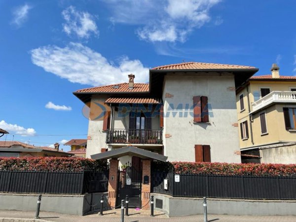 casa indipendente in vendita a Presezzo