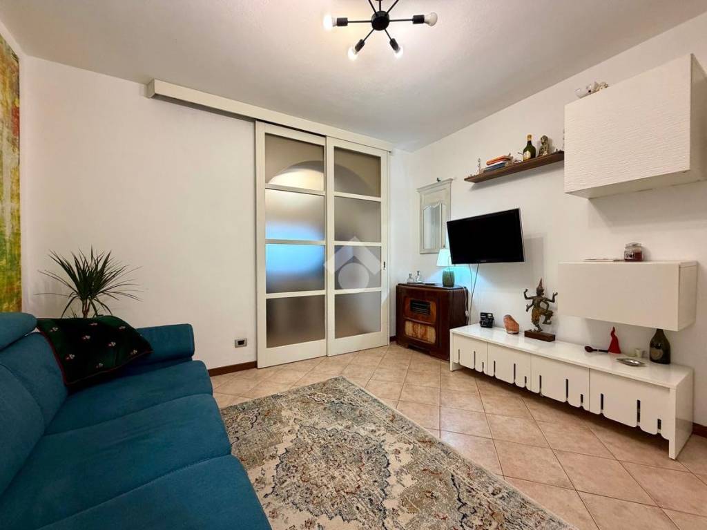 casa indipendente in vendita a Presezzo