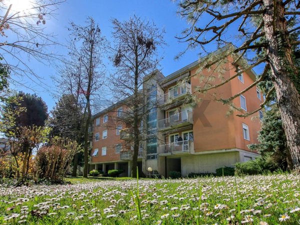 appartamento in vendita a Presezzo