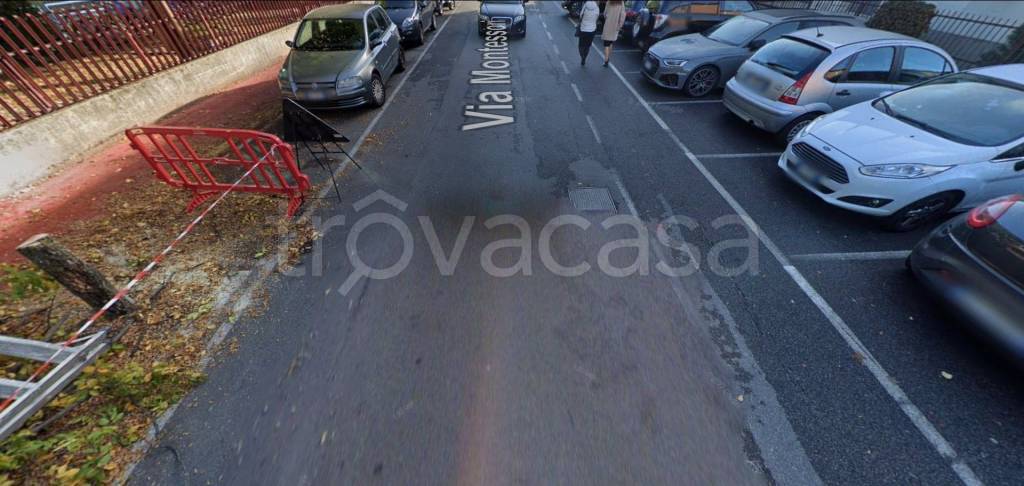 negozio in vendita a Presezzo