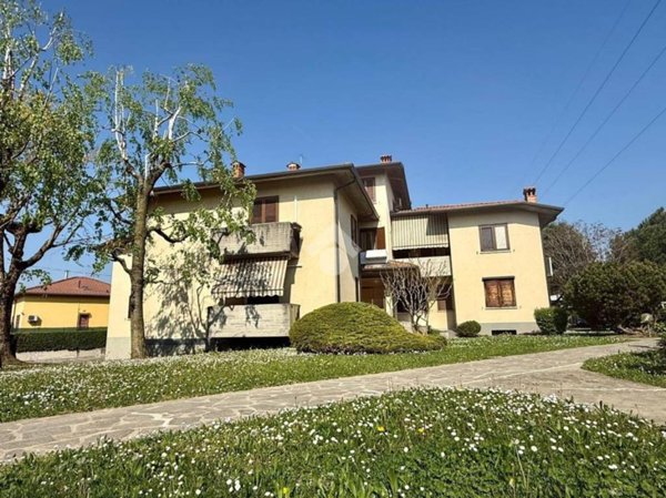 appartamento in vendita a Presezzo