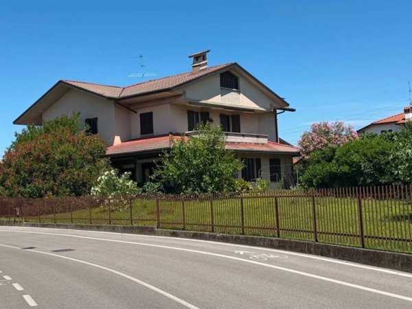 appartamento in vendita a Presezzo