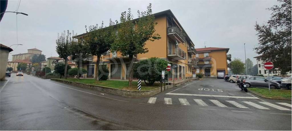 appartamento in vendita a Presezzo