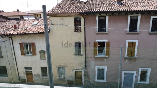 appartamento in vendita a Presezzo