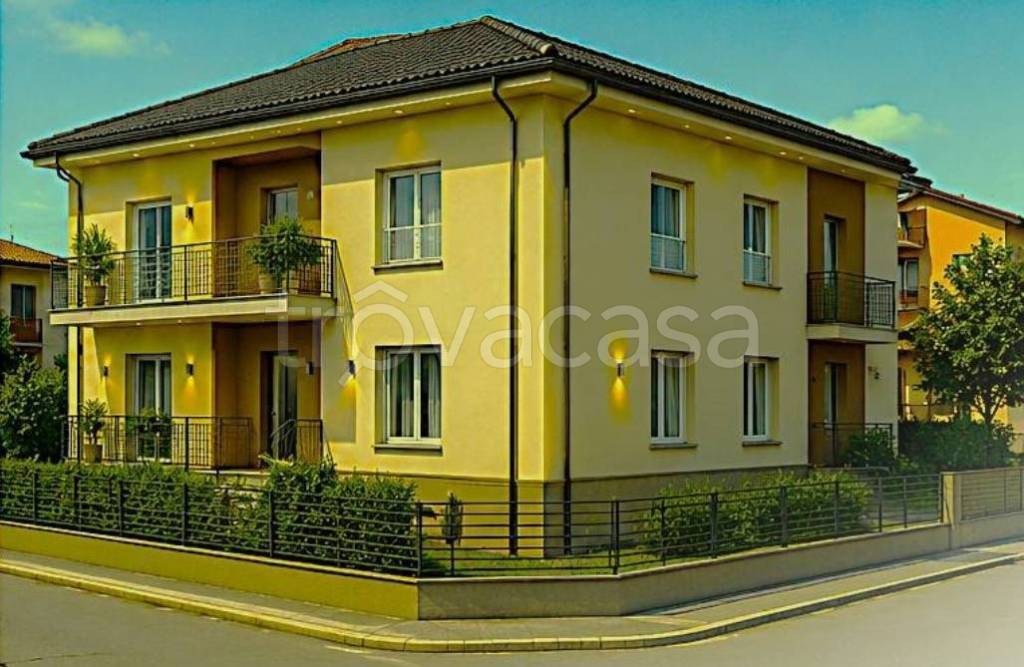 casa indipendente in vendita a Presezzo