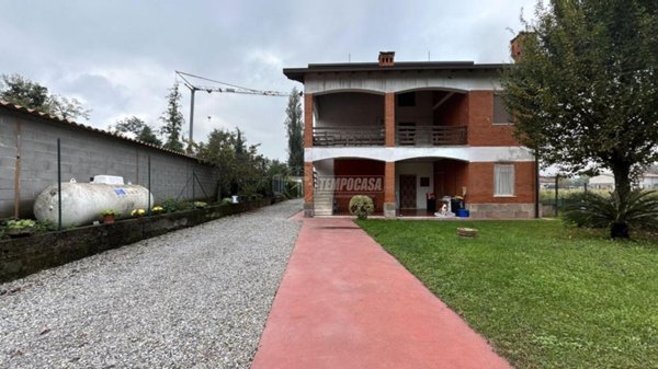 appartamento in vendita a Pumenengo