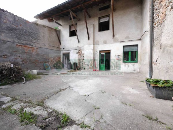 casa indipendente in vendita a Pumenengo