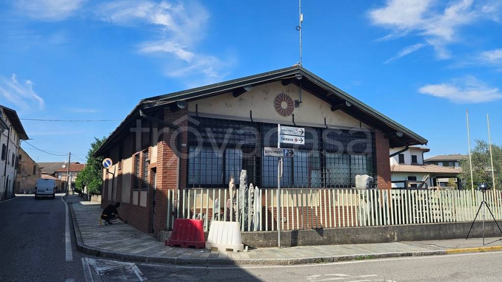 negozio in vendita a Pumenengo