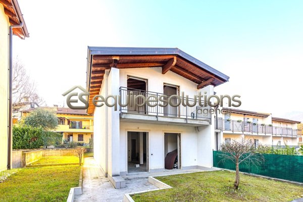 casa indipendente in vendita a Ranica