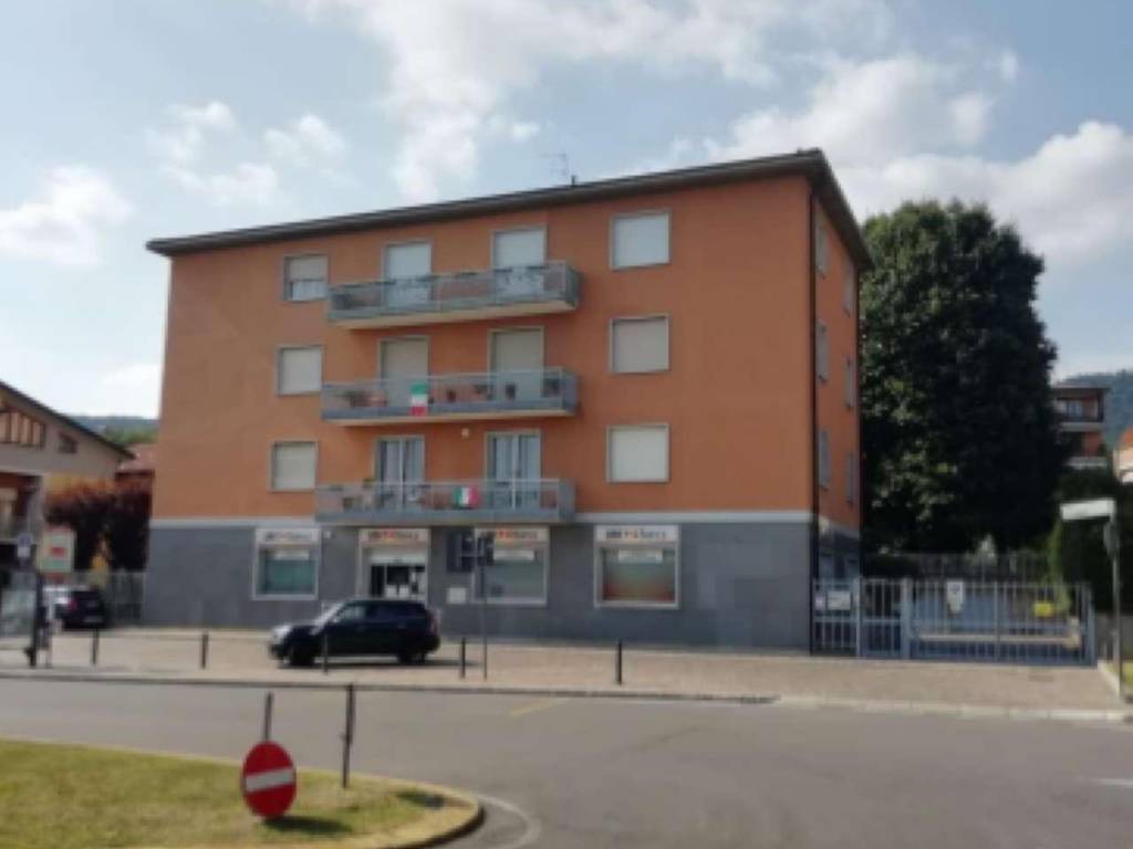 intera palazzina in vendita a Ranica