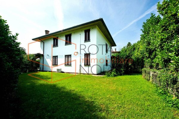 casa indipendente in vendita a Ranica