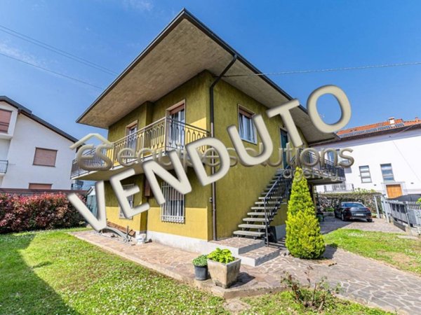 casa indipendente in vendita a Ranica