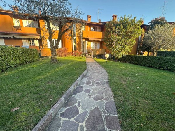 casa indipendente in vendita a Ranica