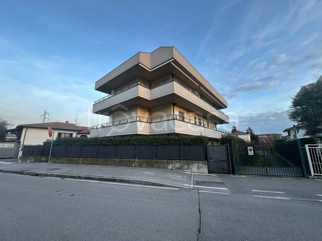 appartamento in vendita a Ranica