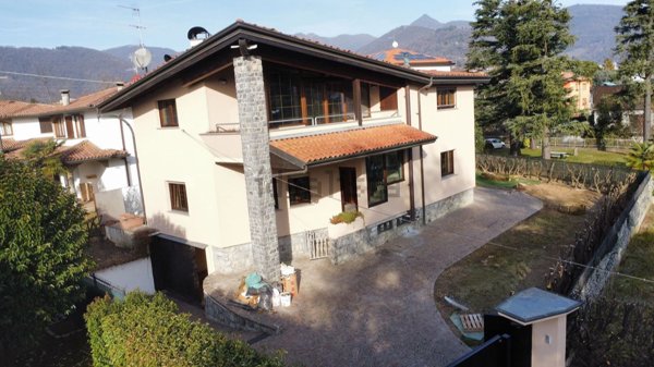 casa indipendente in vendita a Ranica