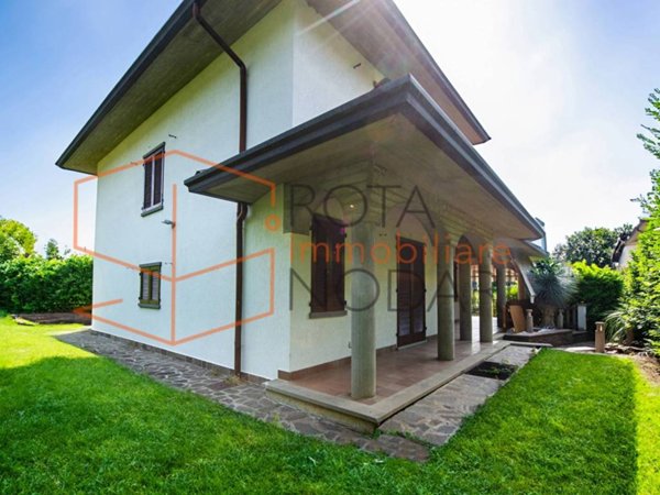 casa indipendente in vendita a Ranica