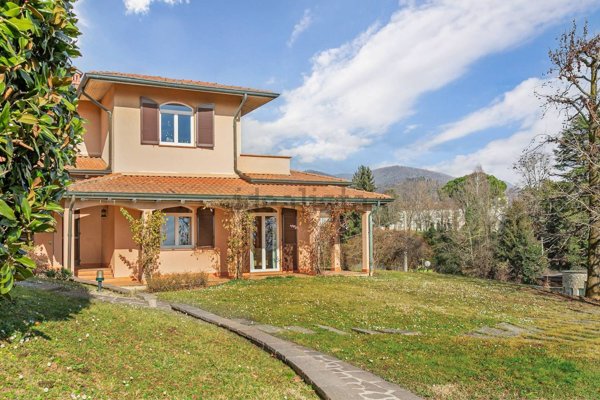 casa indipendente in vendita a Ranica