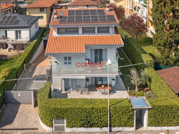 casa indipendente in vendita a Ranica