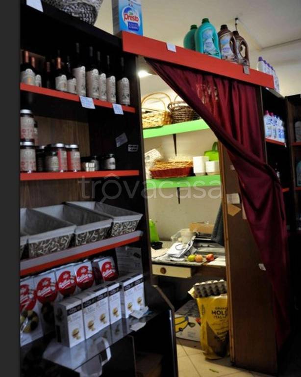 negozio in vendita a Ranica