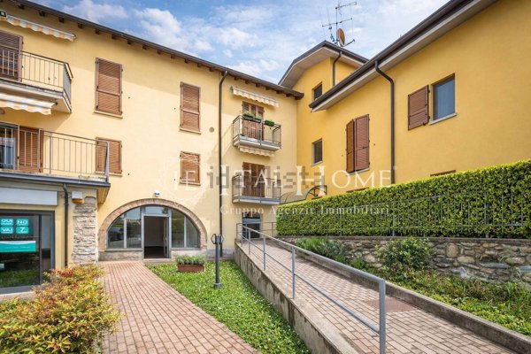 ufficio in vendita a Ranica