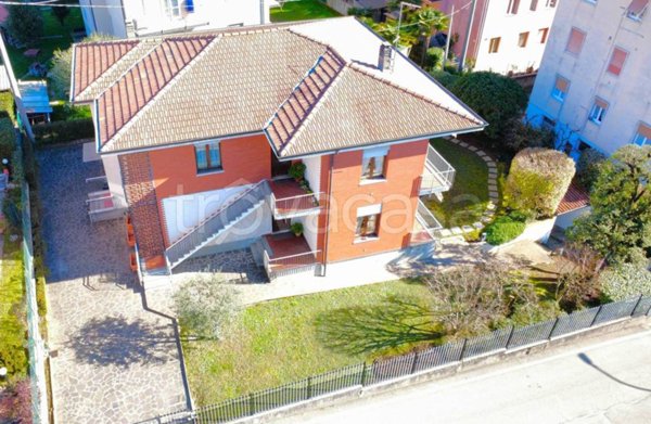 casa indipendente in vendita a Ranica