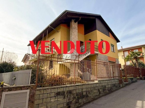 casa indipendente in vendita a Ranica