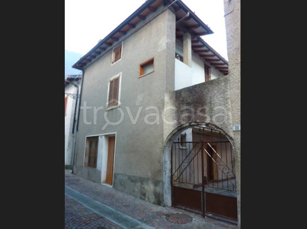 casa indipendente in vendita a Ranzanico