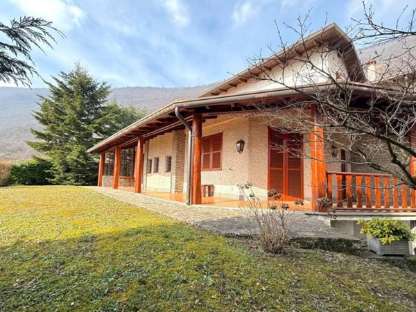 casa indipendente in vendita a Ranzanico
