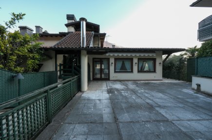 negozio in vendita a Ranzanico