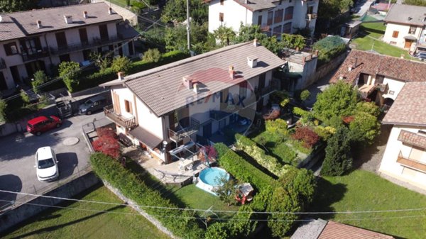 casa indipendente in vendita a Ranzanico