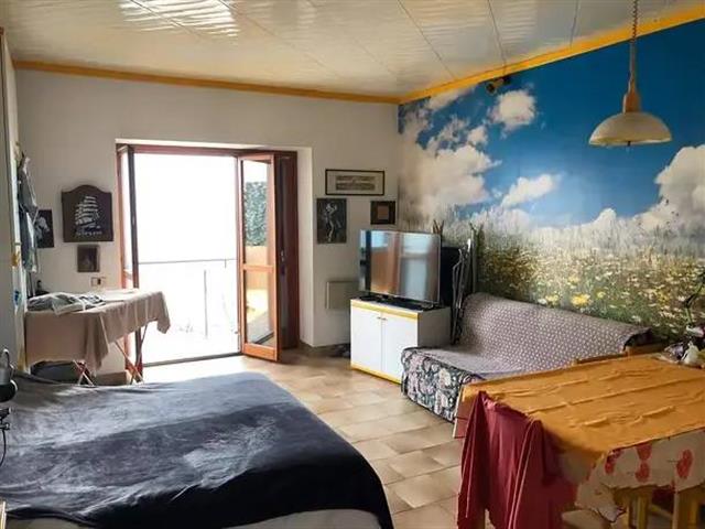 appartamento in vendita a Riva di Solto