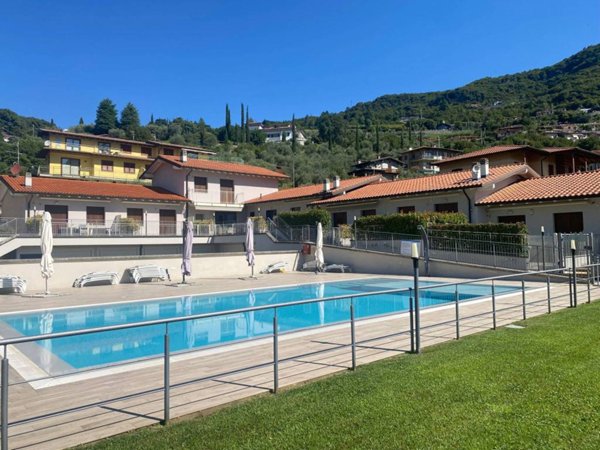 appartamento in vendita a Riva di Solto