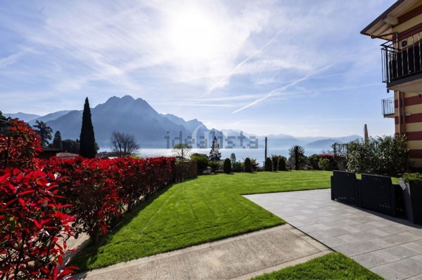 appartamento in vendita a Riva di Solto