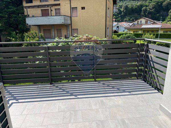 appartamento in vendita a Rogno