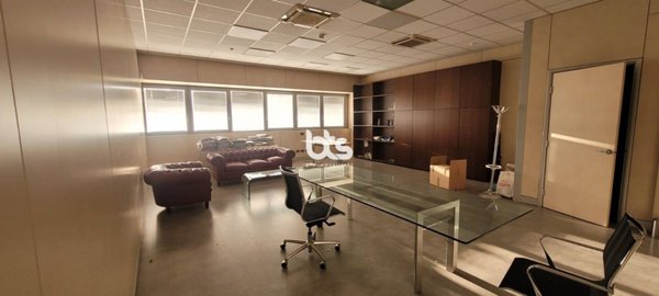 locale di sgombero in vendita a Rogno