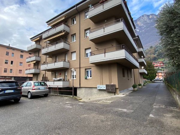 appartamento in vendita a Rogno