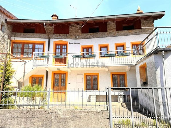 appartamento in vendita a Rogno in zona Monti